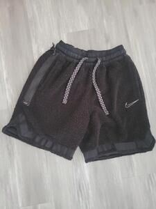 Nike Men’s Black Sportswear Tech Fleece Shorts medium